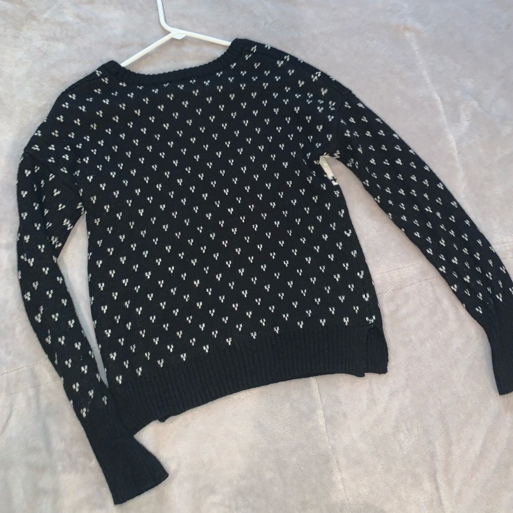 Sweater - Picture 4 of 4